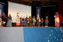 Die Teilnehmer des Kostümwettbewerbs "Facetten der Ewigkeit"