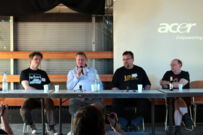 Ah, man muss die Sache nur näher betrachten - Jetzt ist Klaus auch da, es kann losgehen. Wird Paul Schaschlik der neue Zellaktivatorträger? Uwe Anton verrät es ;-).